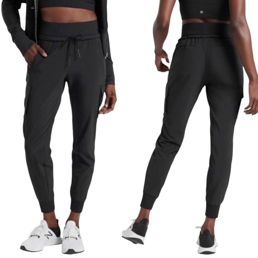 ATHLETA/SUTTON/Black/High-Rise/Cargo Jogger Pants/Women's/Size: 2